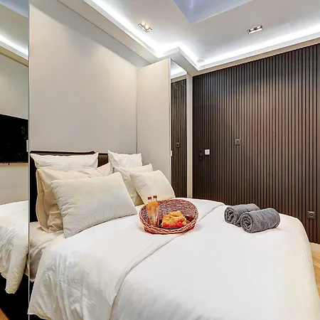 Elegant With Ac - 3br 10p- Le Marais Parigi